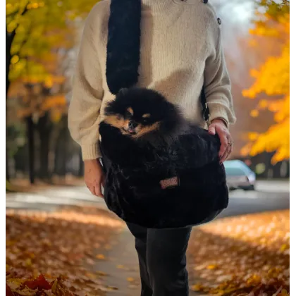 Sac tout fourure noir.