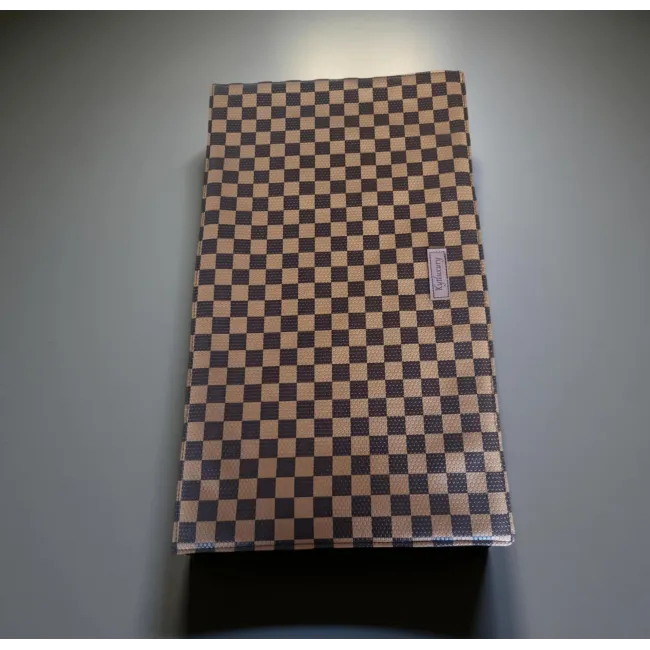 Tapis pour gamelle simili cuir damier.